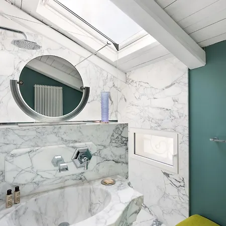 Nus Poerio Hotel 4*