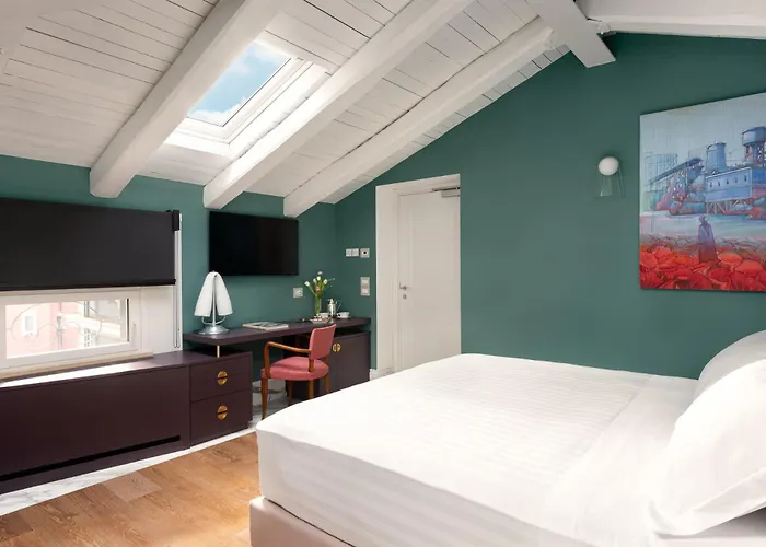 Nus Poerio ローマ