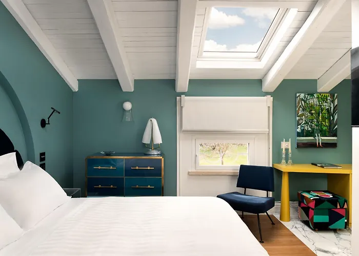 Nus Poerio ホテル 4*